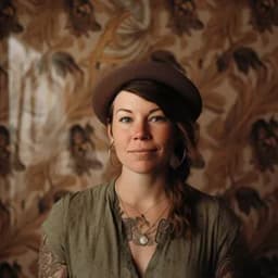 Emily, Freelance Graphic Designer